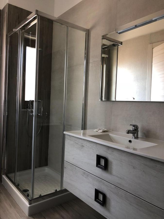 B&B Luxury Apartments Pulsano Exteriör bild